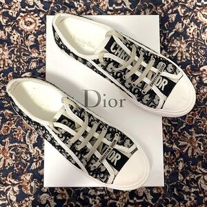 Dior sneaker, Walk'n'Dior Sneaker Authentic, Like New Women Size 39